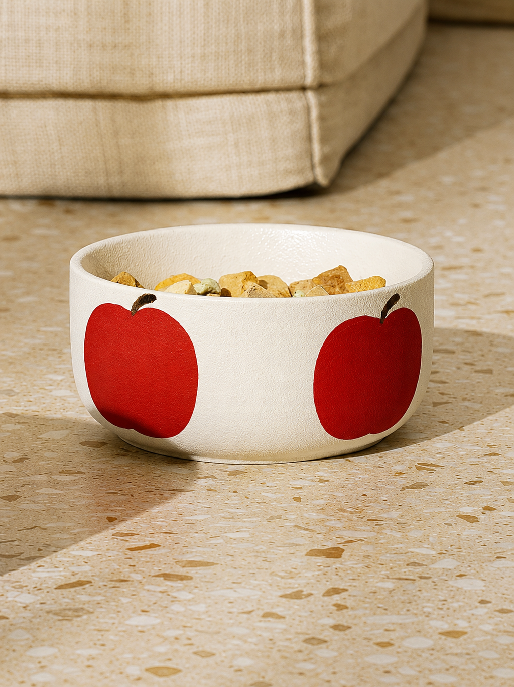 Cozy Heated Ceramic Pet Bowl for Winter Feeding and Drinking
