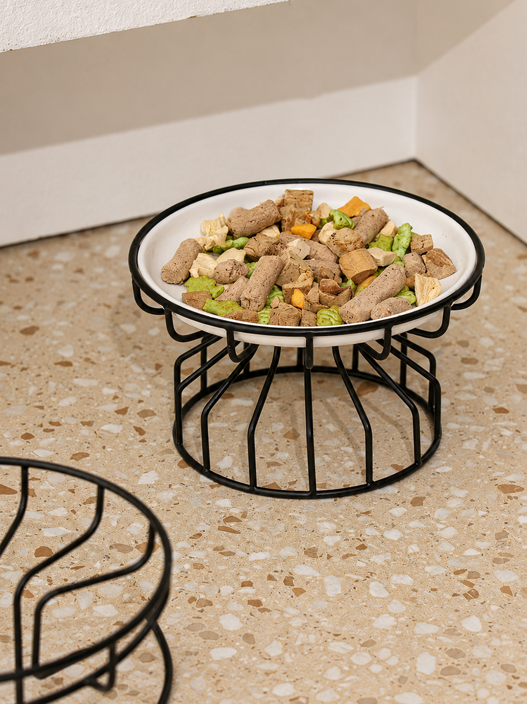 Ergonomic Raised Ceramic Bowl for Small Dogs and Cats